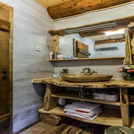 Luxury Regina Chalet Bruvno